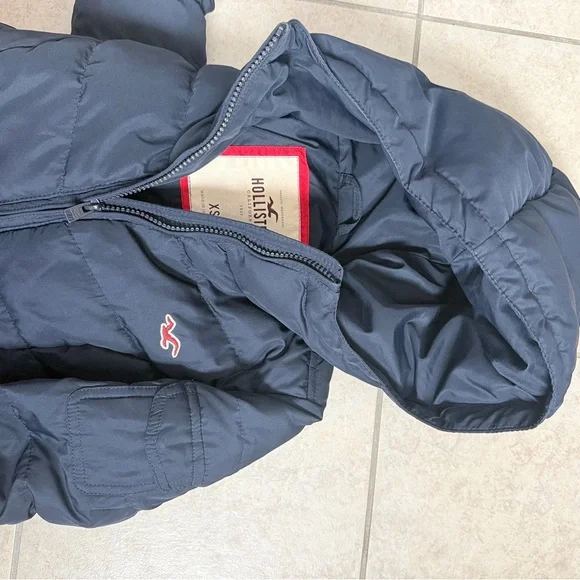 2 Jackets Down Abercrombie & Fitch and Hollister  Girls Puffer Down Vest. XS - Picture 9 of 10